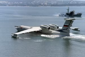 Thủy phi cơ Be-200 đang đứng trước thời khắc quyết định