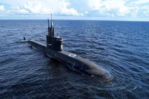 Tàu ngầm Velikiye Luki tiến vào Biển Baltic để thực hiện nhiệm vụ đặc biệt