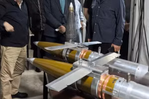 Trung Quốc hoán cải hàng loạt đạn pháo thành bom lượn