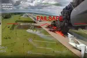 Ukraine bất ngờ phát động cuộc tấn công lớn bằng máy bay UAV nhằm vào thủ đô của Nga