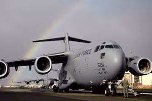 Nối lại sản xuất C-17 tốn ít nhất 8 tỷ đô la, nhưng An-124 Ruslan còn cao hơn