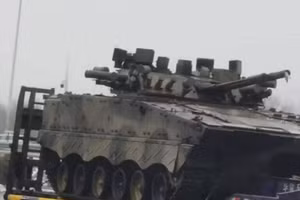 Trung Quốc gây ngạc nhiên với xe chiến đấu ZBD-04 nâng cấp với APS mới