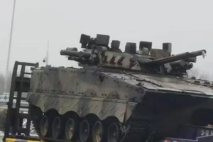 Trung Quốc gây ngạc nhiên với xe chiến đấu ZBD-04 nâng cấp với APS mới