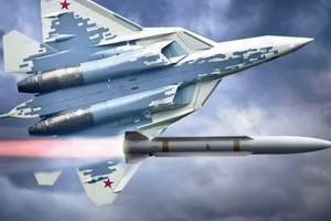 Su-57 bí mật tiếp cận và bắn hạ tiêm kích F-16 bằng tên lửa R-37M?