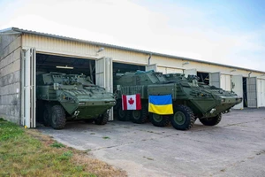 Hơn 400 xe bọc thép tối tân từ Canada sắp tới Ukraine