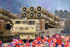 Kiev lo ngại hệ thống pháo phản lực phóng loạt tầm xa 600 mm của Triều Tiên