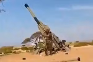 Pháo công nghệ cao AH4 Trung Quốc xuất hiện trên chiến trường Yemen