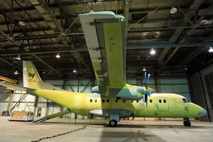 Bất ngờ lớn khi An-140 được hoán cải thành máy bay vận tải