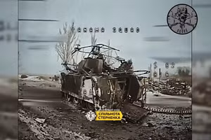 Dùng M113 chiến lợi phẩm để tấn công Grishinine