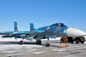 Nhiệm vụ đặc biệt của tiêm kích hạm Su-33 khi tàu Đô đốc Kuznetsov đang 'rỉ sét'