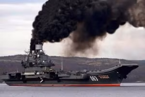 'Tàu Đô đốc Kuznetsov là một đống sắt bốc khói'