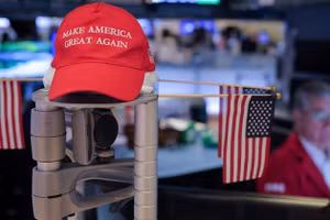 Thị trường chứng khoán Mỹ mất 4.000 tỷ USD do cuộc chiến thương mại