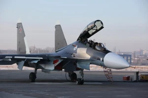 Tuyên bố tiêm kích Su-30 bắt đầu sử dụng động cơ của Su-35