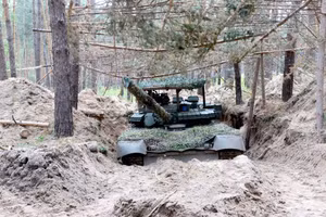 Xe tăng lập kỷ lục chịu 8 phát đạn pháo