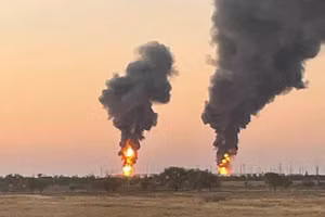 Kho dầu vùng Rostov bốc cháy dữ dội