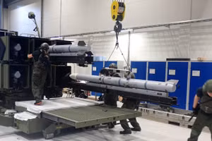 Hệ thống phòng không NASAMS cực kỳ đáng sợ với tên lửa AMRAAM-ER