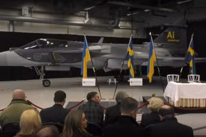 Ấn định thời gian phi công Ukraine lái tiêm kích Gripen