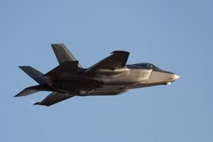 F-35I Adir lập chiến công lịch sử khi bắn hạ Yak-130 trên bầu trời Tehran