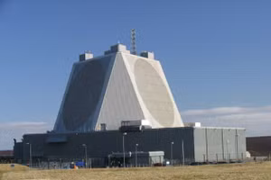 Hệ thống radar chiến lược AN/FPS-132 siêu đắt của Mỹ tại Qatar bị Iran phá hủy