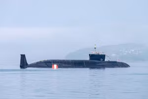 Trung Quốc muốn đổi 10 tàu khu trục hiện đại nhất lấy 1 tàu ngầm hạt nhân Nga?