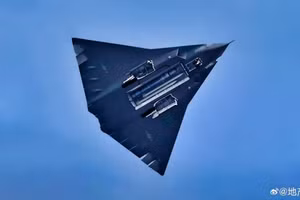 Chương trình tiêm kích F-47 tụt hậu xa so với đối thủ Trung Quốc