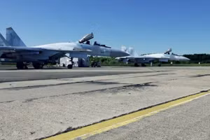 Ba Lan tin 550 trong số 1.200 máy bay của Nga đã ở 'cuối vòng đời'