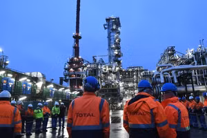 Nhà máy lọc dầu lớn nhất châu Âu đã bị dừng hoạt động hoàn toàn