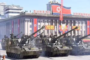Pháo tự hành Juche-107 155 mm của Triều Tiên sánh ngang vũ khí NATO