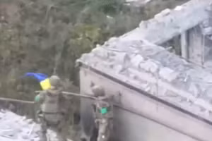 Trung đoàn tấn công 425 đánh chiếm cứ điểm quan trọng tại Pokrovsk