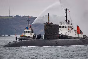 Tàu ngầm hạt nhân lớp Trafalgar cuối cùng chính thức 'nhận sổ hưu'