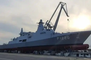 Tàu hộ tống tàng hình đã hoàn thiện bất ngờ được bán thanh lý
