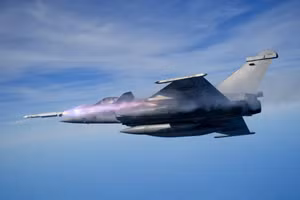 Tên lửa MICA NG giúp tiêm kích Pháp bội phần đáng sợ