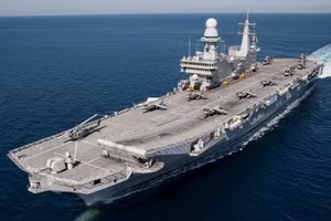 Tàu sân bay Cavour trải qua đợt triển khai lịch sử