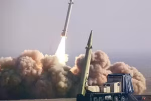 Iran dọa hủy diệt mọi căn cứ Mỹ nếu bị tấn công