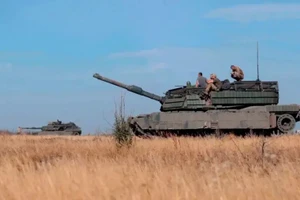 Vì sao Ukraine mạo hiểm 'ném' xe tăng M1 Abrams vào chiến trường Kursk?