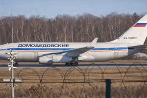 Khôi phục hàng loạt máy bay cũ để 'lấp khoảng trống'