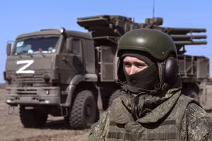 Quân nhân Nga trực tiếp điều khiển Pantsir-S1 tại Venezuela 