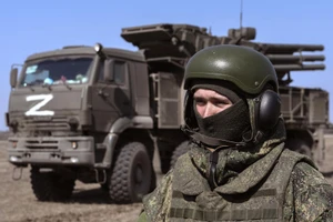 Quân nhân Nga trực tiếp điều khiển Pantsir-S1 tại Venezuela 