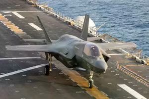 Mỹ sẽ phải đối mặt với những rủi ro gì để phong tỏa eo biển Hormuz?