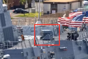 Tàu khu trục lớp Arleigh Burke mang vũ khí bí ẩn để 'đặc trị' Iran?