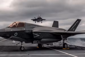 Anh tăng cường tiêm kích F-35A có khả năng mang vũ khí hạt nhân