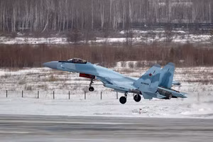 Lô tiêm kích Su-35S đầu tiên của năm 2025 đã được bàn giao