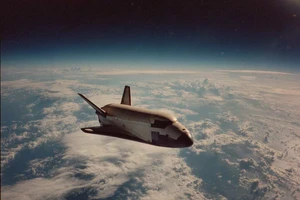 Mỹ đã tiết lộ công dụng độc đáo của 'máy bay ném bom hạt nhân trong không gian'