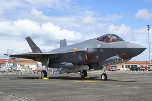 Nhật Bản cáo buộc Mỹ không giao số vũ khí trị giá 6,9 tỷ đô la