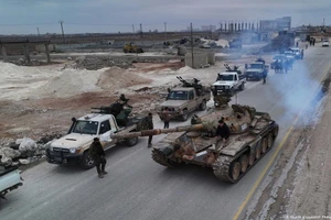 Người Kurd phải bỏ lại mỏ dầu lớn nhất Syria khi bị tấn công dữ dội