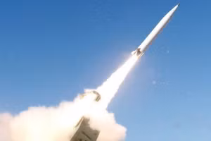 Mỹ đặt hàng tên lửa đạn đạo PrSM cho HIMARS với giá gần 5 tỷ đô la