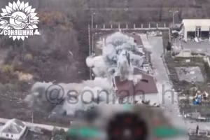 Bom tàn phá sở chỉ huy FSB ở Kursk