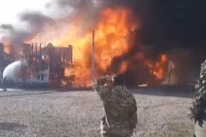 Trụ sở Quân đoàn châu Phi bị cháy