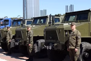 Hàng loạt thiết giáp Ladoga được bàn giao