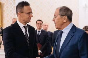 Tình báo Hungary bí mật theo dõi quan chức EU để phục vụ lợi ích của Nga?